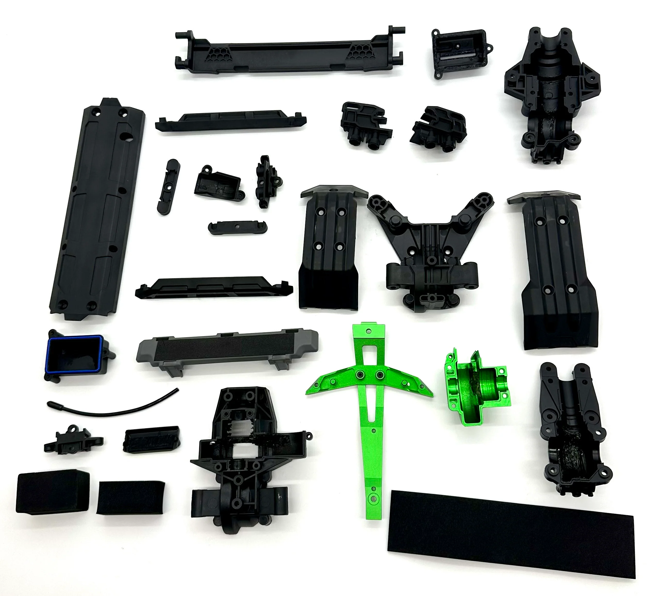 1/10 MAXX Ultimate Plastic Set Green (Front Rear Bulkhead skid plates Brace box 89087-4 - Image 2