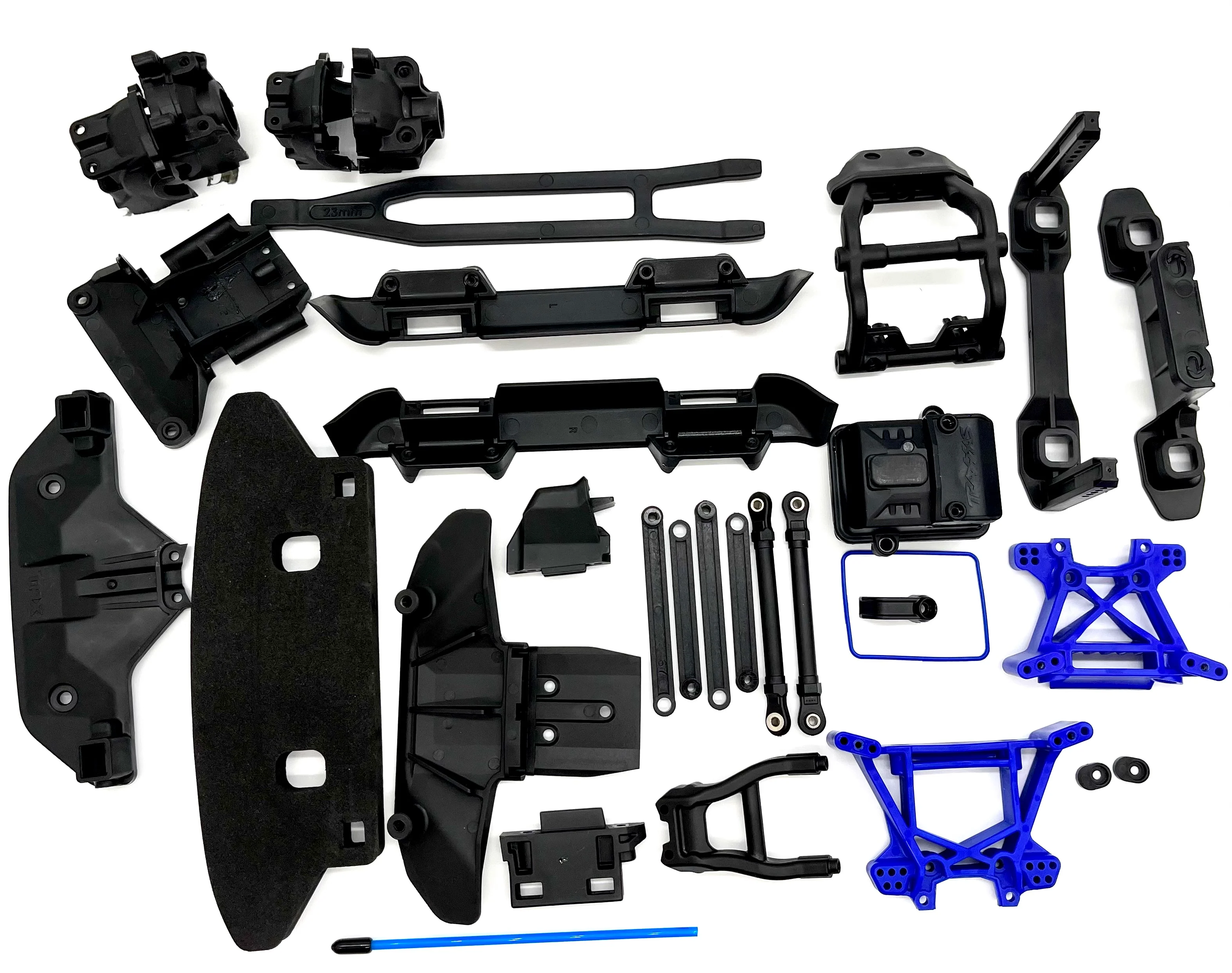 Fiesta 4x4 BL-2s Blue SHOCK TOWERS (bumpers, housings, rx box Traxxas 74154-4 - Image 3