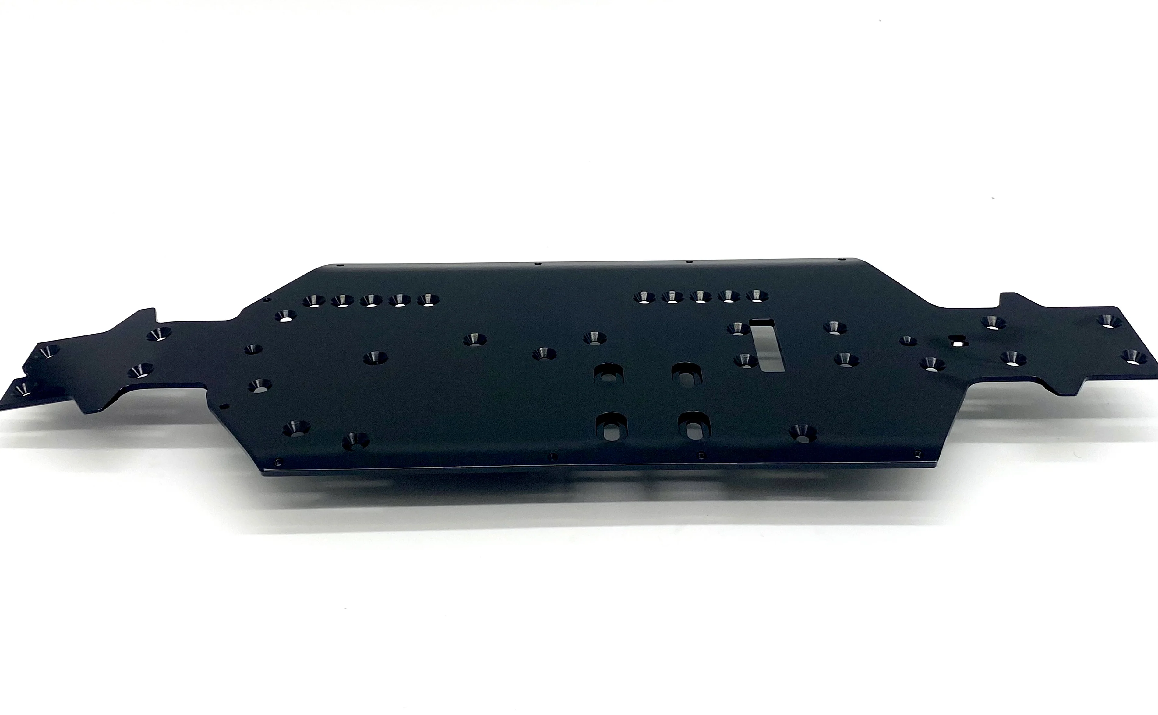 HB Racing E8 WS - CHASSIS (main plate, black annodized 204855 - Image 3