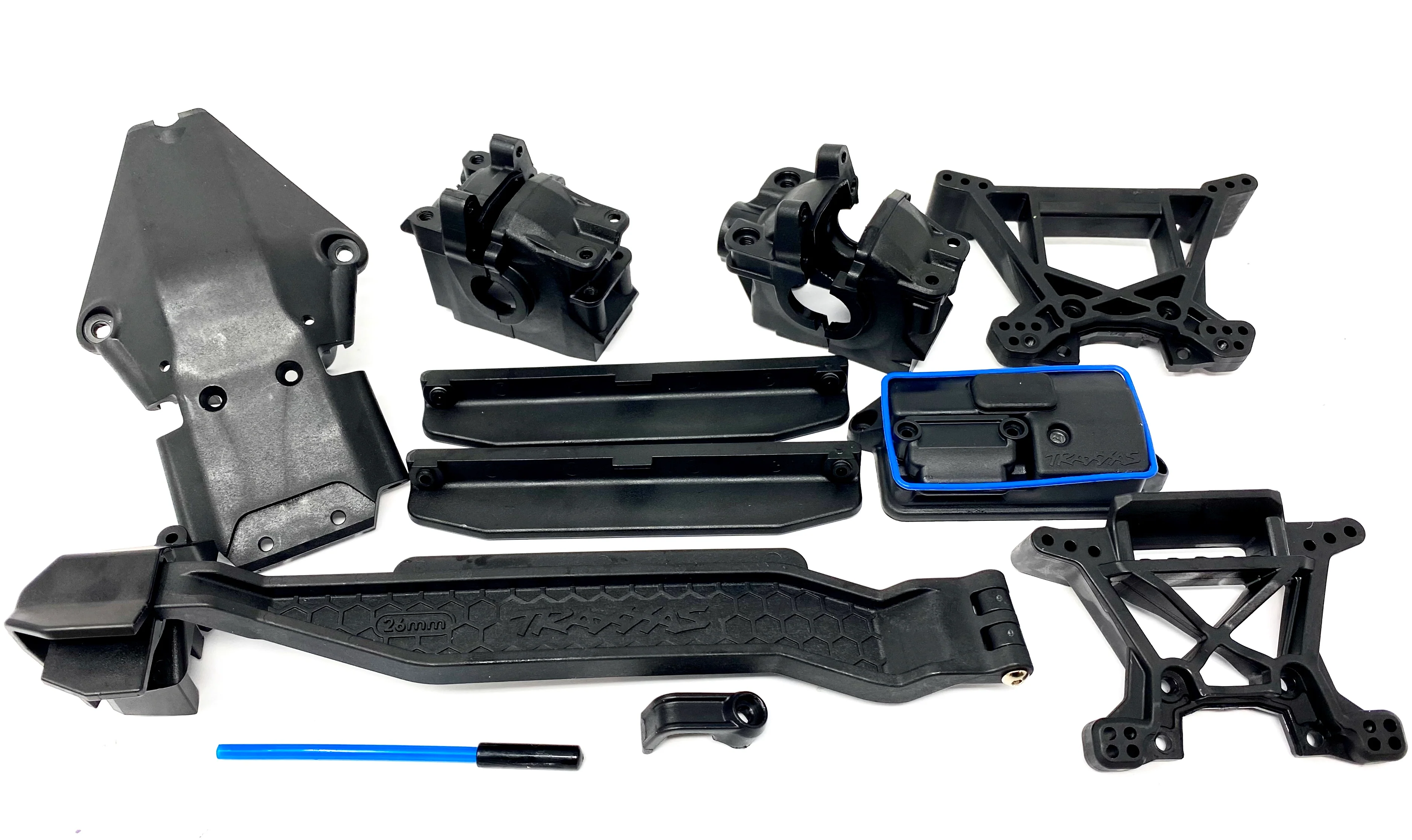 HOSS 4x4 VXL Receiver Box, diff housing, bulkhead shock towers 90076-4