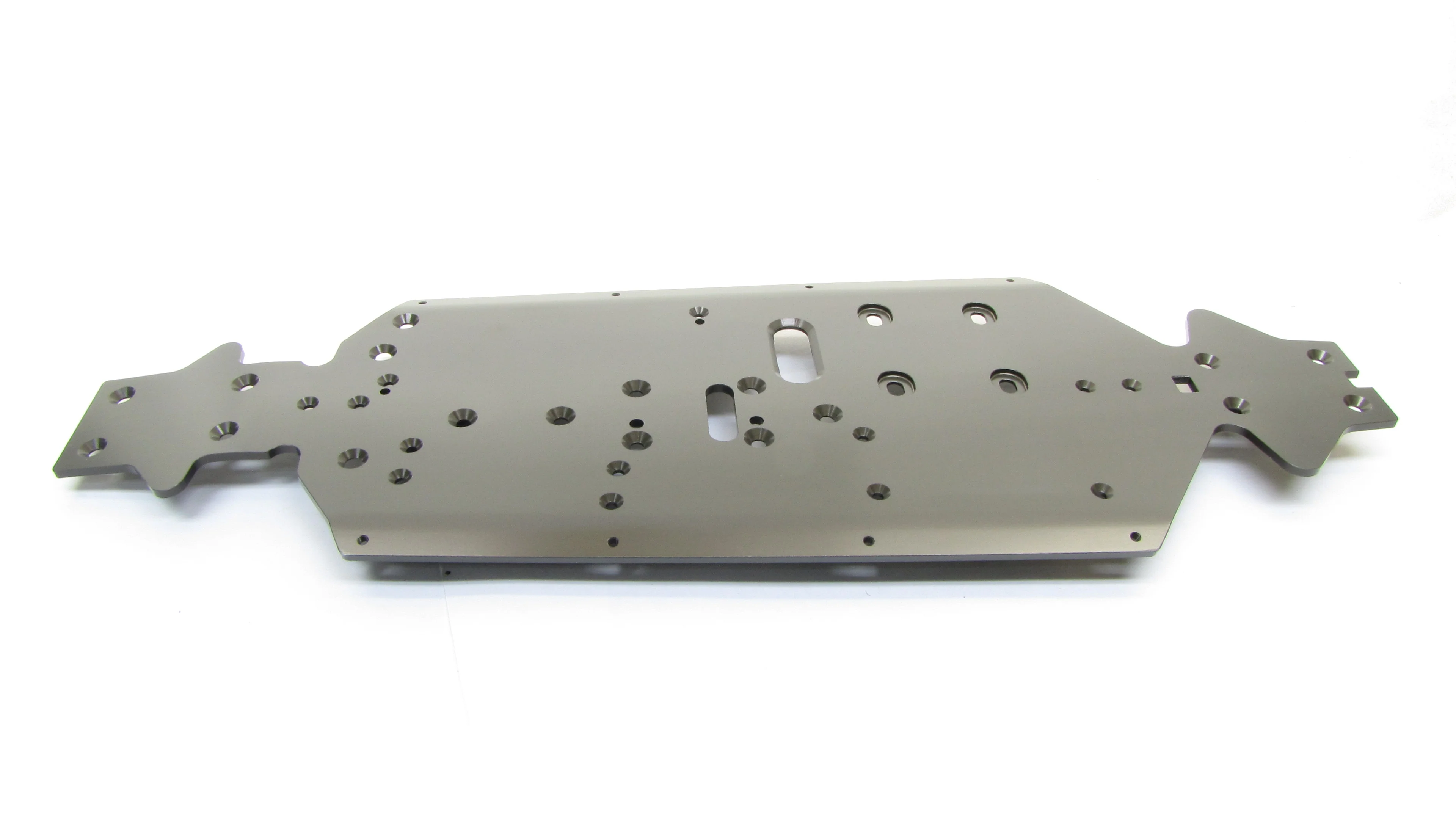 MBX8 CHASSIS PLATE (E2423; 3mm hard-anodized aluminum MUGEN E2021 - Image 3