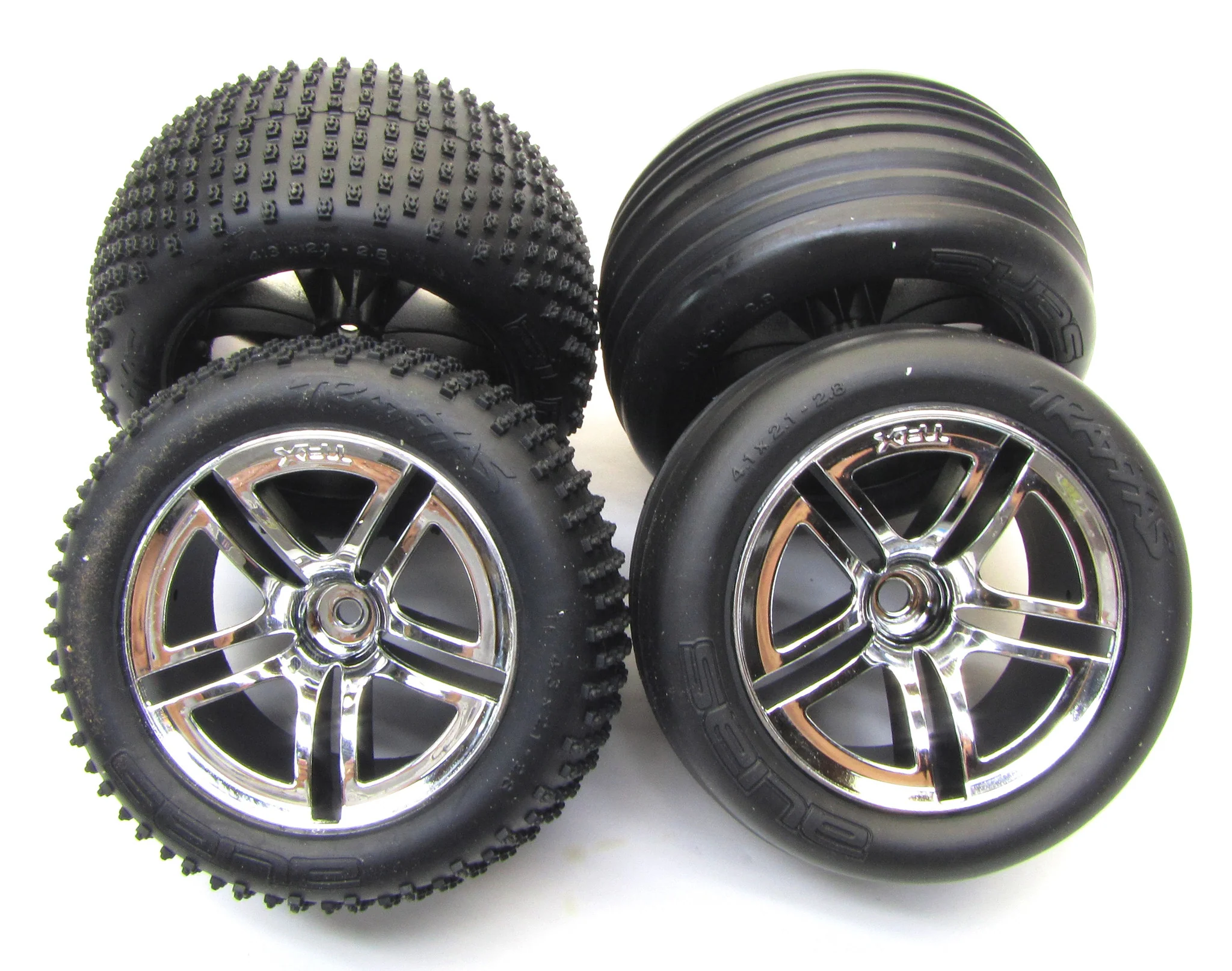 Nitro RUSTLER - TIRES & WHEELS (Factory Glued Set of 4 Alias 44096-3