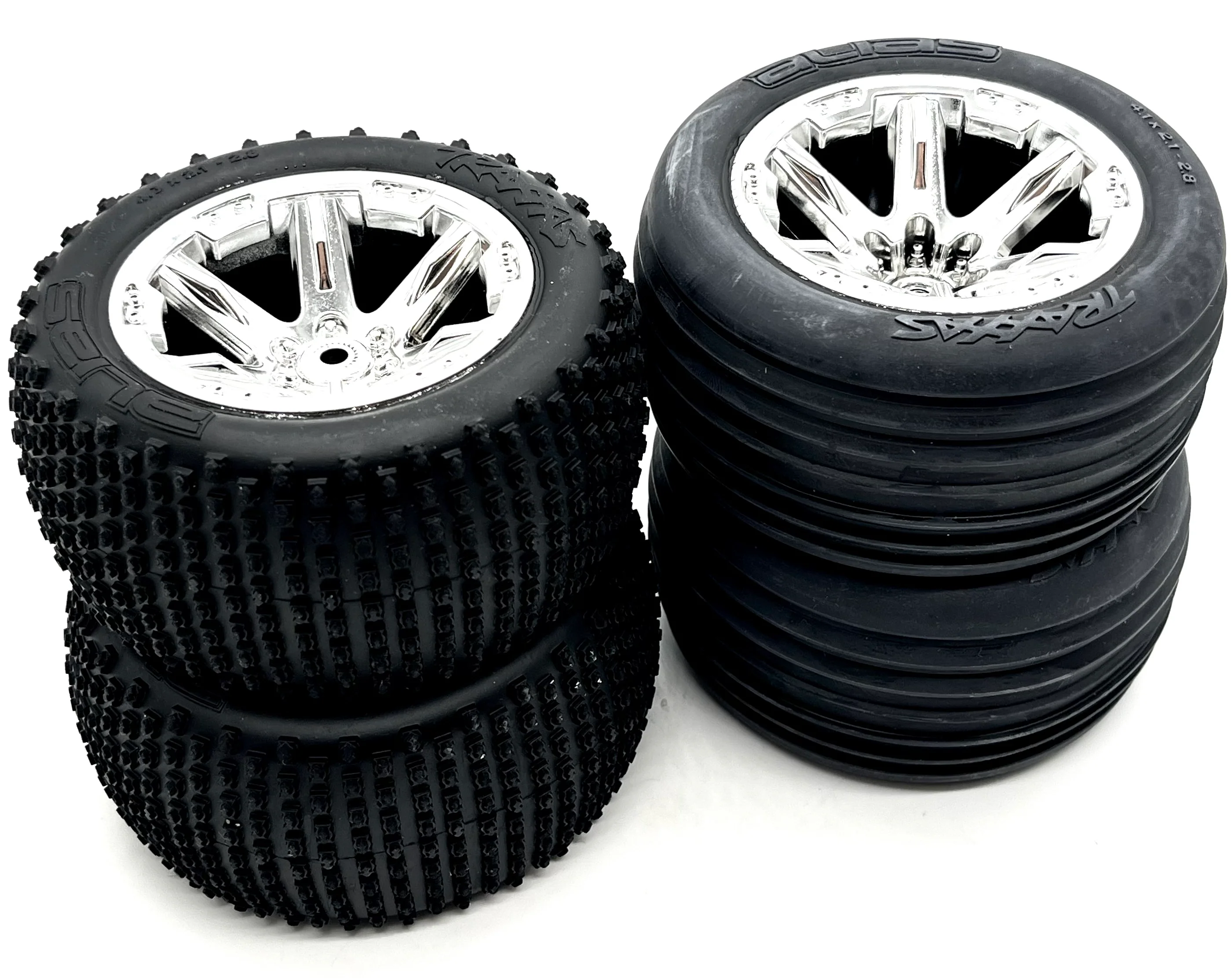 Rustler 2WD BL-2s TIRES (F/R Tyres WHEELS (4) Assembled 3772A, 3771R 37354-4