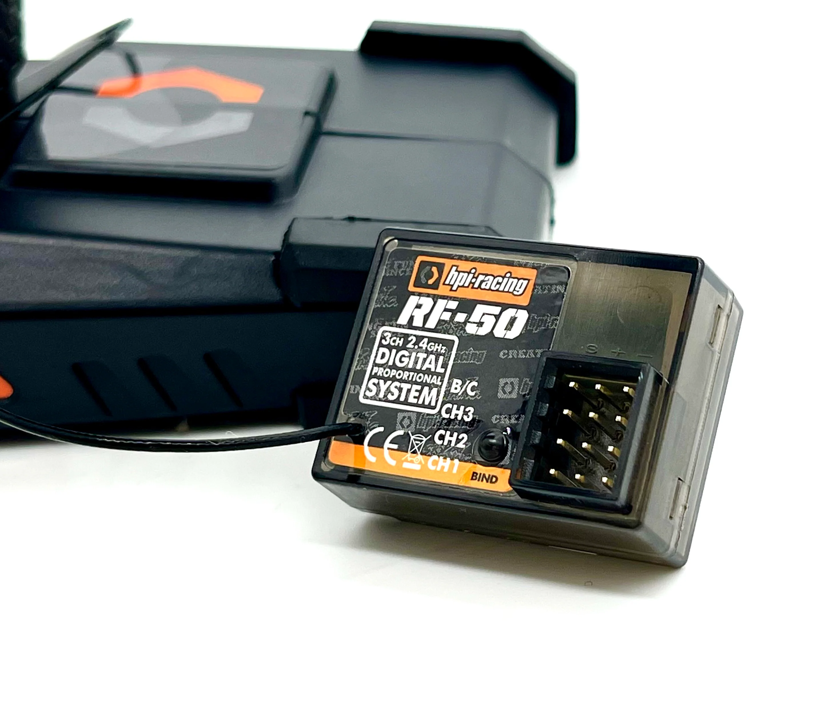 Savage X FLUX V2 RADIO SET TF-50 2.4Ghz 3ch Transmitter/Receiver HPI 160101 - Image 3